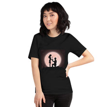 Afbeelding in Gallery-weergave laden, Moonlight Engagement - Unisex T-shirt - PerfectWeddingShop
